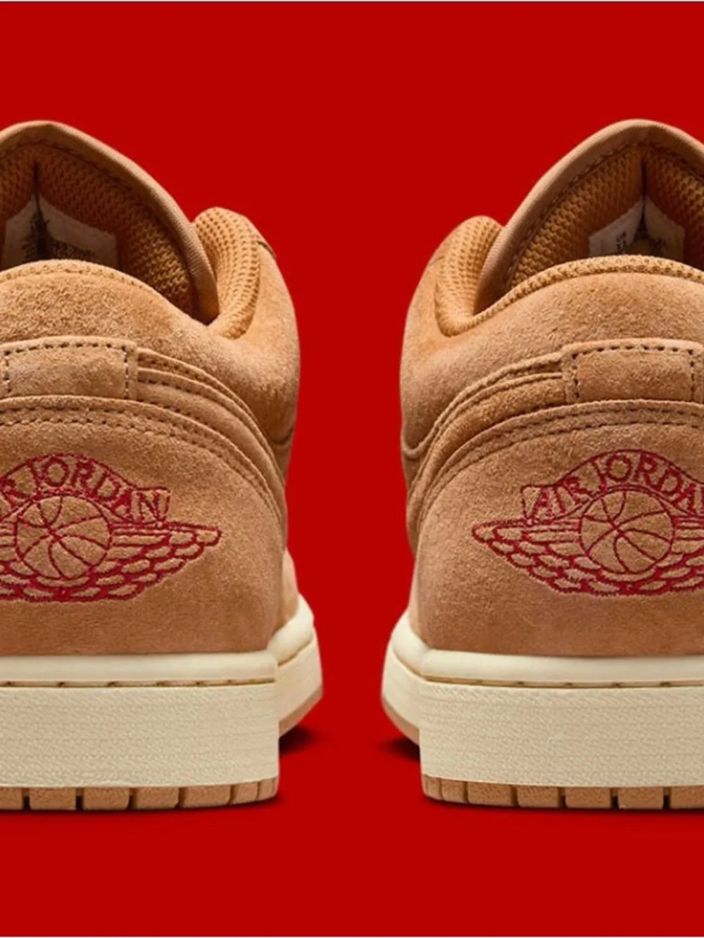 Air Jordan 1 Low SE - Flax Varsity- Red/Muslin